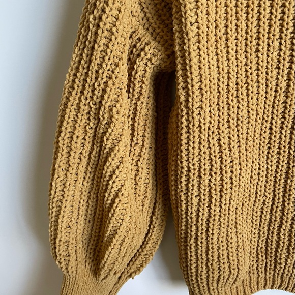 Chunky cozy sweater - Picture 8 of 8